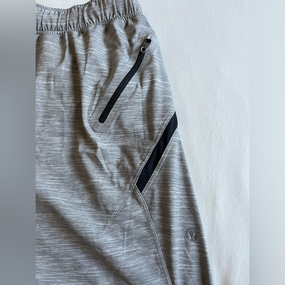 Lululemon Men’s Shorts - Picture 5 of 5